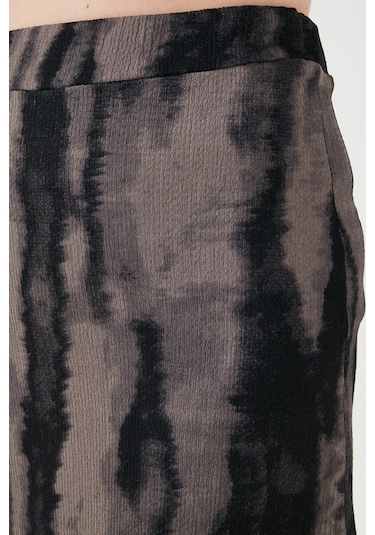 Lela Regular Fit Desenli Yüksek Bel Volanlı Midi Boy Yırtmaçlı Bayan Etek 5869013 Siyah