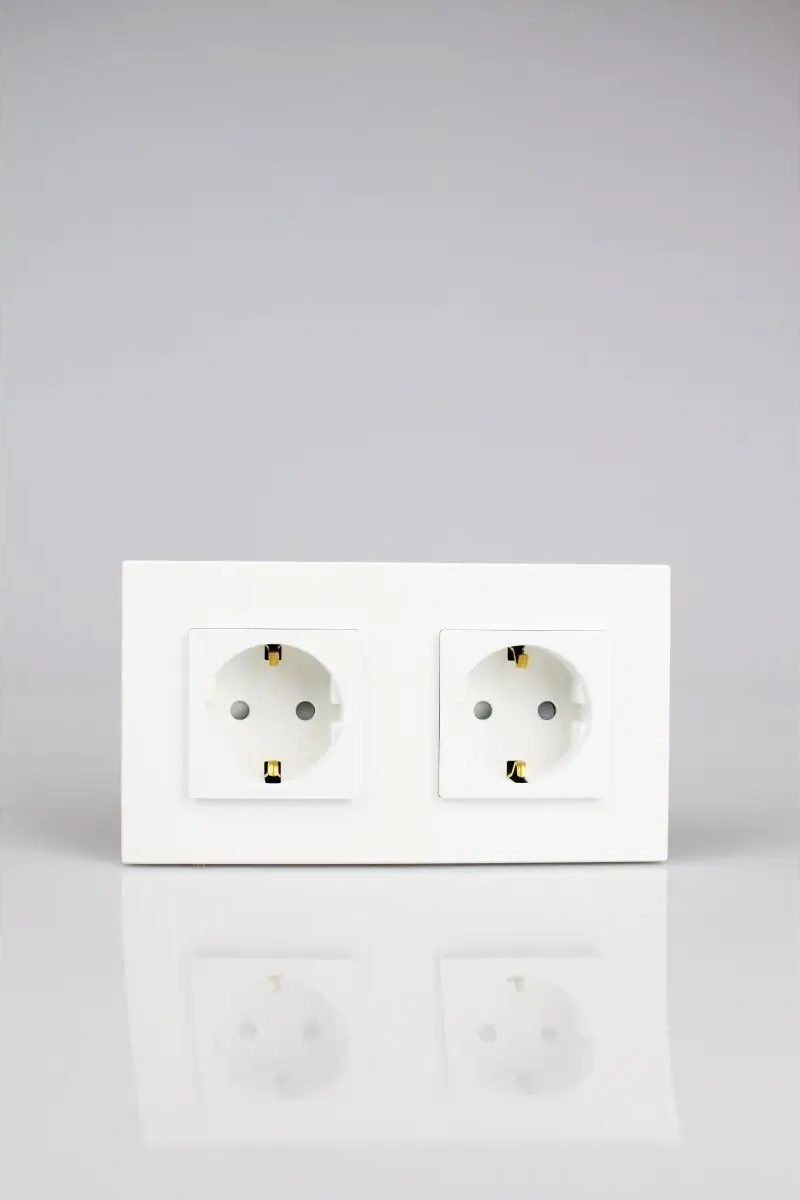 Vo'stabl Topraklamalı Çiftli Beyaz Priz 145892365 102
