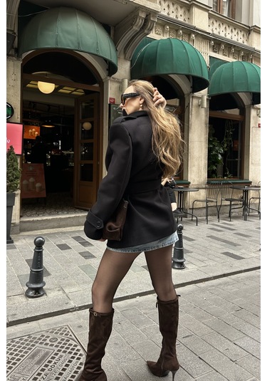 Siyah Ek Parça Yaka Detaylı Kaşe Kaban - 1125 Siyah