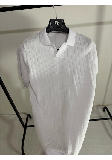 Apaş Yaka Triko T-shirt Beyaz