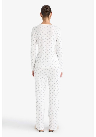 Defacto Pijama Takımı Desenli Uızun Kollu Üst Uzun Alt-fall İn Love F9837ax25auer85 Ekru Defacto Pijama Takımı Desenli Uızun Kollu Üst Uzun Alt-fall İn Love F9837ax25auer85 Ekru