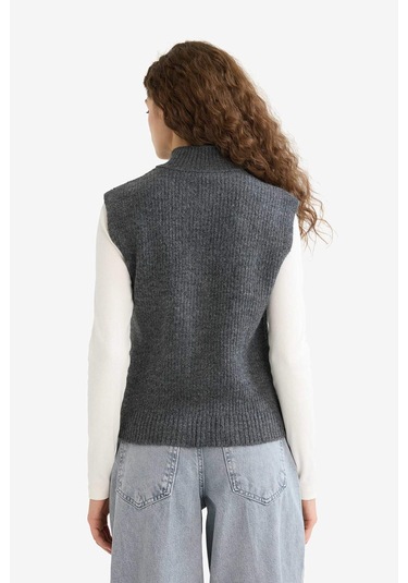 Defacto Regular Fit Yarım Balıkçı Yaka Yelek E8195ax25wnar191 Antrasit