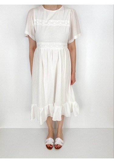 Fisto Detaylı Beyaz Astarlı Elbise Beyaz