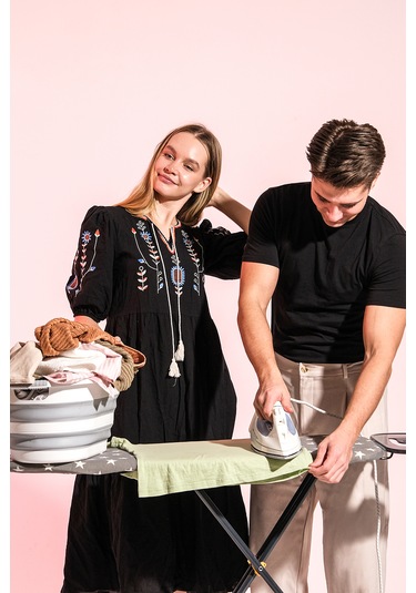 Smoothpress Monoblok Metal Tablalı Buharı Geçiren Özel Kumaşlı Premium Ütü Masası Gri