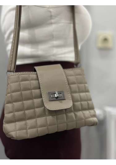 Biçomi Kapaklı Kapitone Vizon Cilt Çanta Vizon