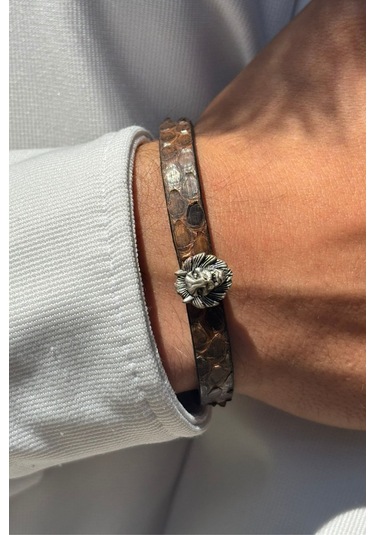 Aslan Kafası El İşçiliği İle Üretilmiş Hakiki Deri Erkek Bileklik Siyah