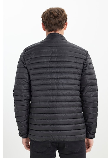 Erkek Sıyah Sıcak Tutan Standart Fit Normal Kesim Dik Yaka Yan Cepli Mont Siyah