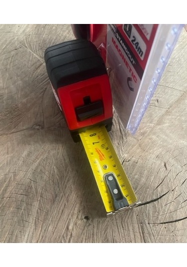 Milwaukee 5metre Çelik Şerit Metre Mıknatıslı 5 28mm Kola Açacak 18cm 5metre