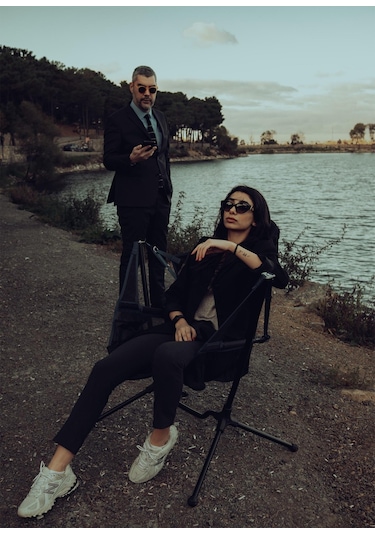 Urban Badger Thor Sallanan Kamp Sandalyesi Siyah