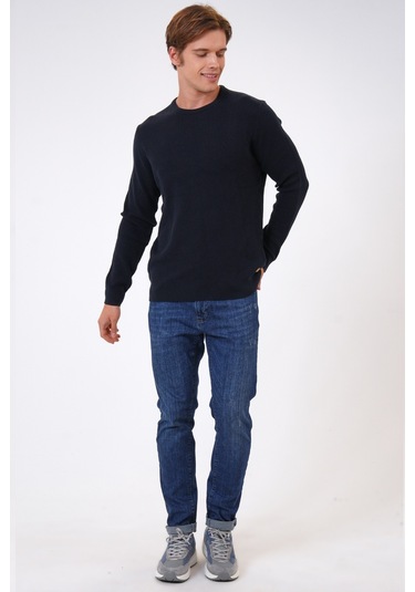 Siyah Regular Fit Jakarlı Pamuklu Bisiklet Yaka Triko-lacivert Lacivert