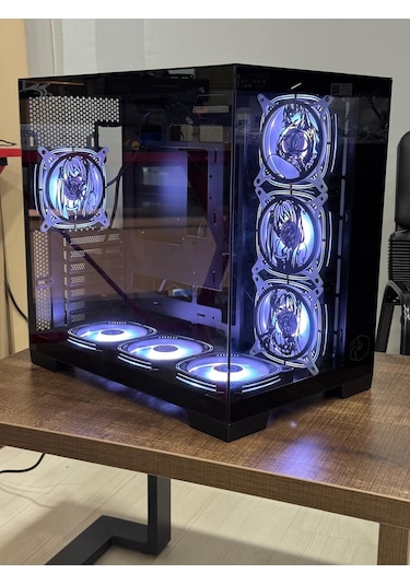 Gametech Anime Karakterli 7 Rgb Fanlı Akvaryum Kasa Siyah