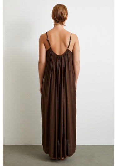 Askılı Piliseli Geniş Elbise Kahve Kahve