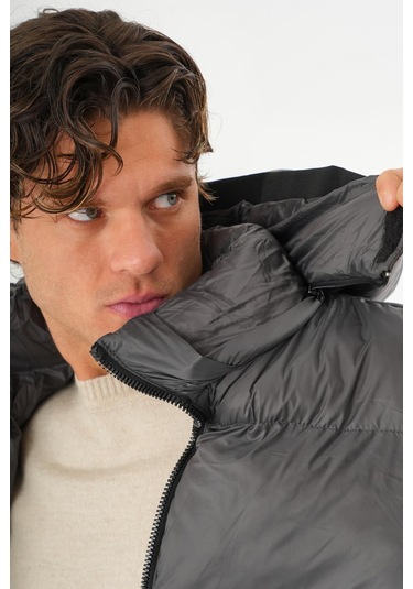 Erkek Kapüşonlu Fermuarlı Cepli Kışlık Şişme Kısa Mont Antrasit