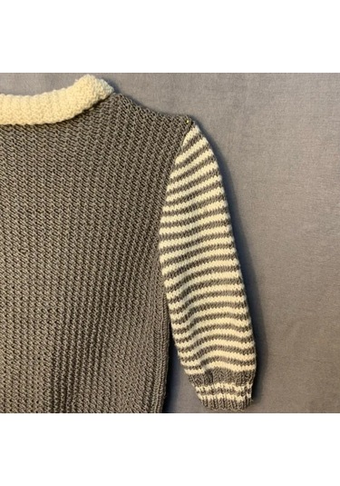 Uretti - Tuğba 9352 - El Örgüsü Saç Örgü Detaylı Erkek Çocuk Hırka - 5 / 7 Yaş Gri