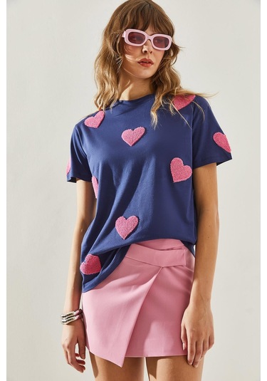 Shade Kadın Süzene Kalp Nakışlı Basic T-shirt 60251208 - Lacivert