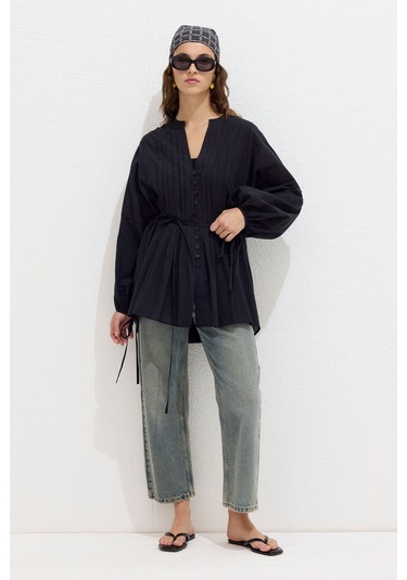 Manuka Nervür Detaylı Vual Tunik Siyah