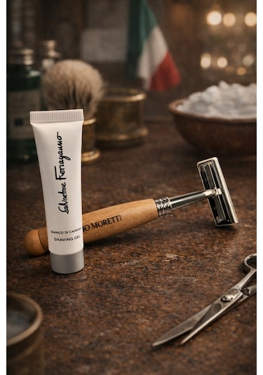 Valerio Moretti Ahşap Saplı Klasik Tıraş Bıçağı + Shaving Gel 15 Ml