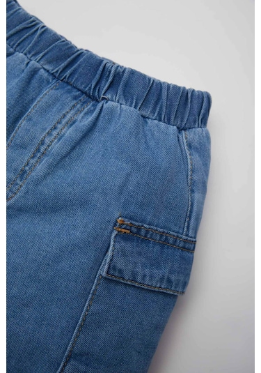Defacto Beli Lastikli Cepli Jean Şort Erkek Bebek B6750A524SM Mavi Defacto Beli Lastikli Cepli Jean Şort Erkek Bebek B6750A524SM Mavi