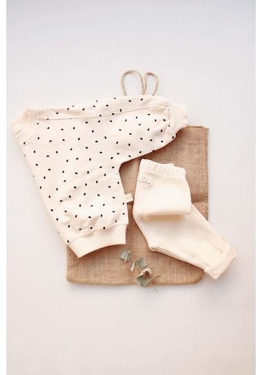 Siyah Puantiyeli Bebek Alt Üst Takım Krem