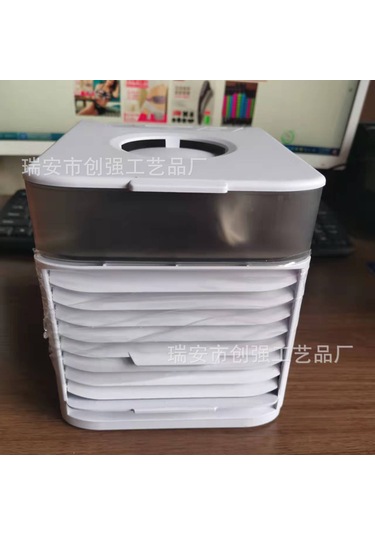 Gajeena Masaüstü Taşınabilir Soğutucu Fan: Sprey, Renkli Işık Ve Sallanabilir Yaprak Özellikli, Kolay Kullanım, Dayanıklı Malzeme