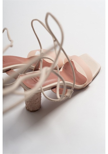 Tanya Ten Cilt Şeffaf Bantlı Bağcıklı Kadın Topuklu Sandalet Ten