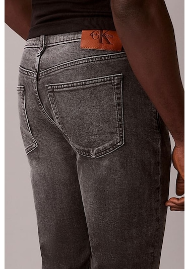 Calvin Klein Erkek Slim Taper Hearst Dar Paça Jean Pantolon - Gri Hearst Grey