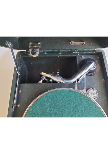 Odeon 24 Antika Çanta Gramofon 075