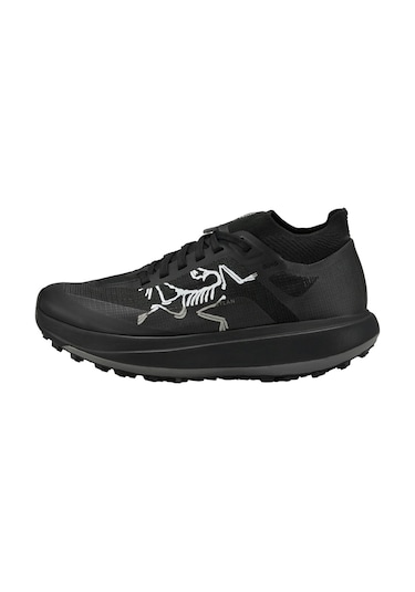 Arc'teryx Sylan Pro Kadın Dağ Koşu Ayakkabısı, Hafif, Nefes Alabilir, Hız Için Tasarlandı, Vibram Ve Infuse Teknolojili Siyah