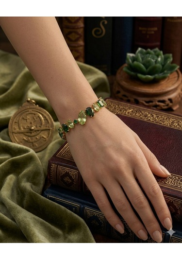 Kadın Yeşil Renkli Taşlar Model Şık Bileklik Gold