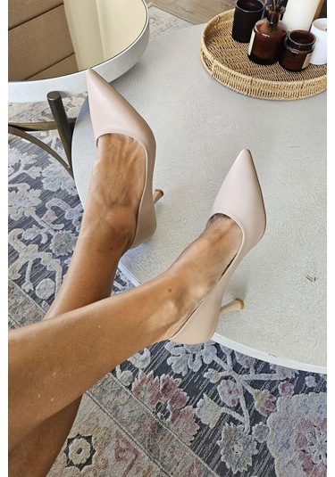 10 1109 Topukla Kadın Kadeh Topuklu 8 Cm Topuklu Stiletto Ayakkabı Ten