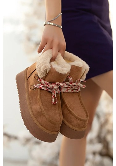 Bağcıklı Kalın Tabanlı Katlanır Yaka Kürklü Kadın Bot Taba