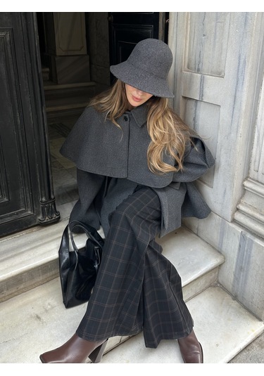 Antrasit Livia Pelerin Detaylı Kaşe Kaban Antrasit