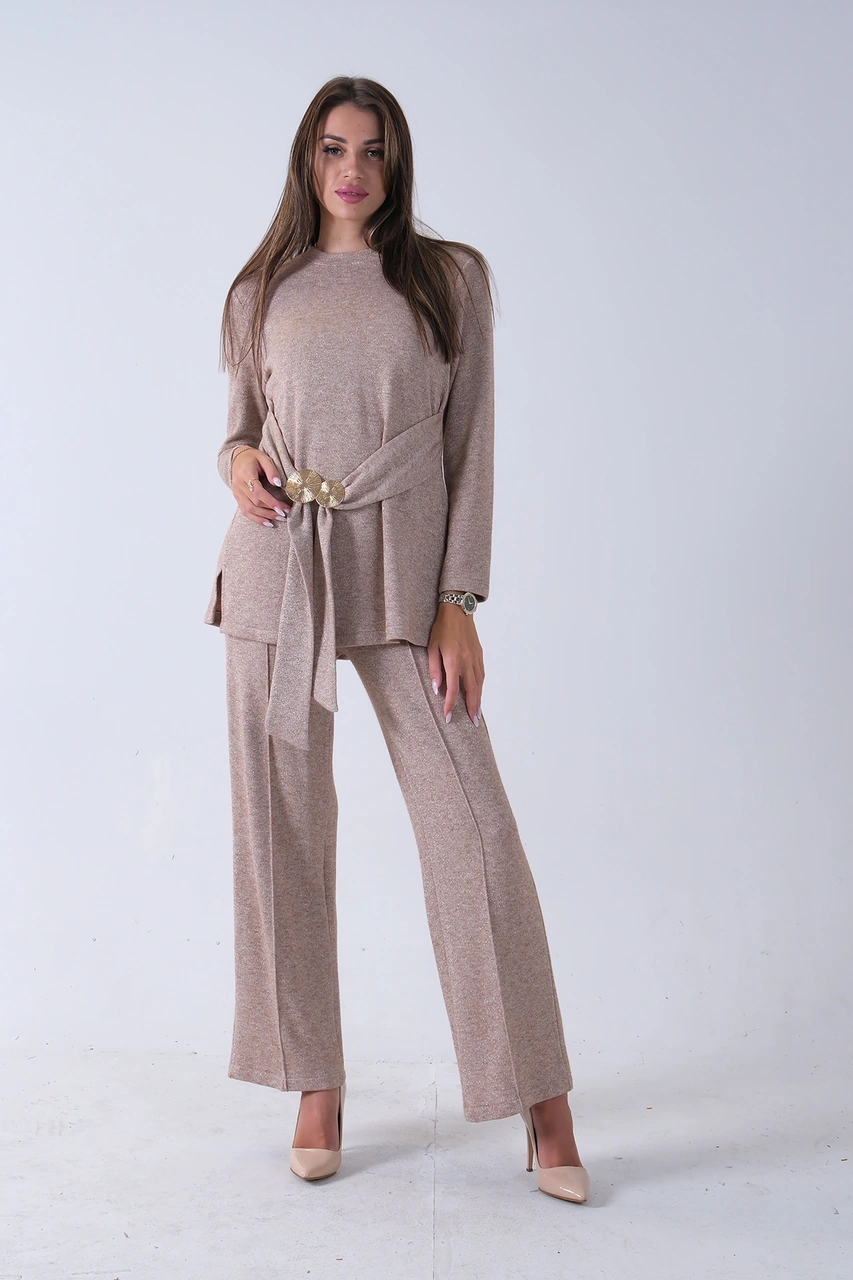 Feminist Taş Altın Toka Detaylı Pantolonlu Takım 4577282.50 Taş