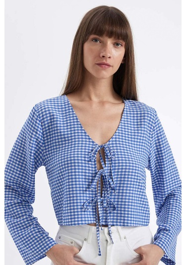 Defacto Regular Fit Kareli V Yaka Önden Bağlamalı Krinkıl Uzun Kollu Bluz D5099AX24AUBE165 Defacto Regular Fit Kareli V Yaka Önden Bağlamalı Krinkıl Uzun Kollu Bluz D5099AX24AUBE165