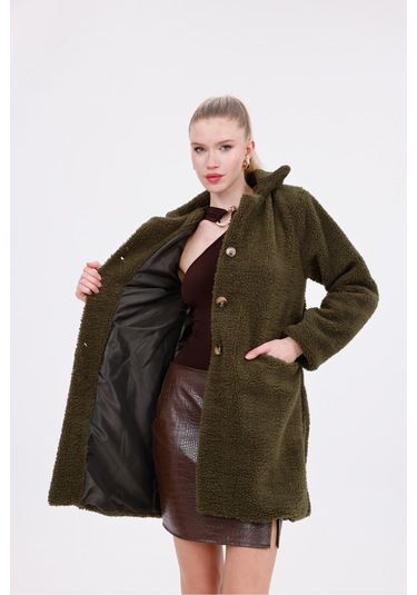 Düğmeli Cepli Kadın Peluş Kaban Haki