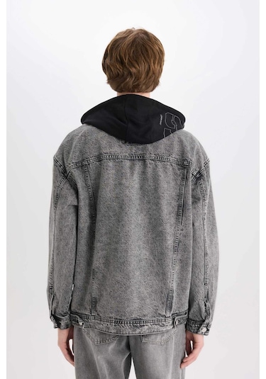 DeFacto %100 Pamuk Oversize Geniş Kalıp Kapüşonlu Düğmeli Mevsimlik Baharlık Jean Ceket D0416AX25SPNM55