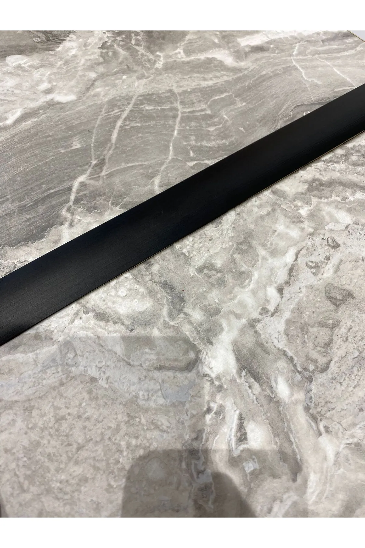 Kapı Eşik Profili Parke Kapı Altı Çıtası Yapışkanlı Alüminyum Siyah 90cm