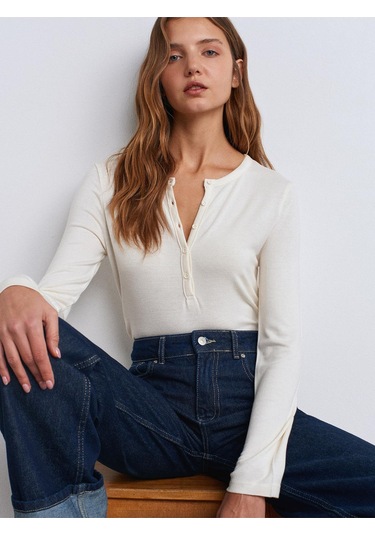 31544 Düğmeli Uzun Kollu Top-ekru-10693 Ekru