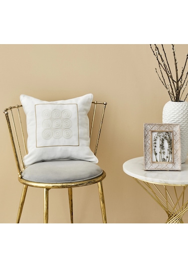 Karaca Home Atlas Zeugma Ekru Nakışlı İç Dolgulu Kırlent 45 45 Cm Zarif Desenli Dekoratif Yastık Ekru