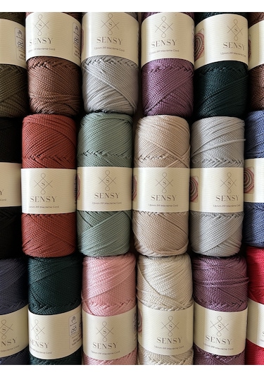 1.5 Mm - 100 Gr Polyester Makrome Ipi Açık Gri 150 M Polyester Makrome Ip Supla Ip Ve Çanta Ipliği