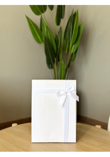 Kolix Dekoratif Beyaz Fiyonklu 2 Li Hediye Kutusu Seti Sert Mukavva Hediye Kutusu