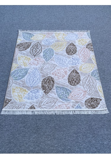 Yaprak Desenli Renkli Halı 150x160 Saçaklı Akrilik Kesme Halı