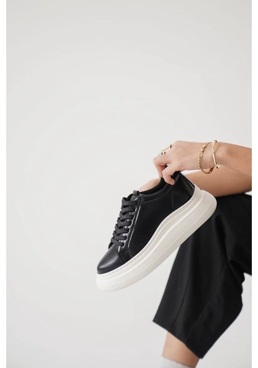 Trendella Kadın Siyah Sneaker Tr01ms05a Beyaz