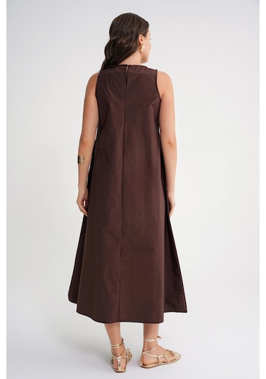 4690 Kadın Bisiklet Yaka Sıfır Kol Midi Paraşüt Elbise Kahve Kahve