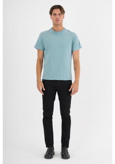 Erkek Yeşil %100 Pamuklu Standart Kalıp T-shirt Siyah