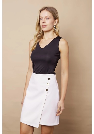 Kadın Arkadan Fermuarlı Düğme Detaylı Hafif Likralı Kumaş Diz Üstü Kalem Etek-krem Krem