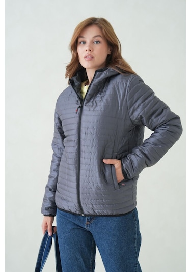 İçi Astarlı Su Ve Rüzgar Geçirmez Cepli Kapüşonlu Kadın Mont Antrasit