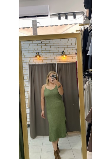 Tuba Toptaş Yırtmaçlı Gofre Elbise Haki