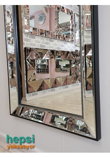Ayna Çerçeveli Model Siyah Renk Boy Aynası Siyah