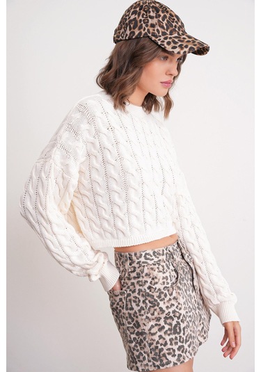 6863 Kadın Saç Örgülü Crop Triko Kazak Naturel Naturel